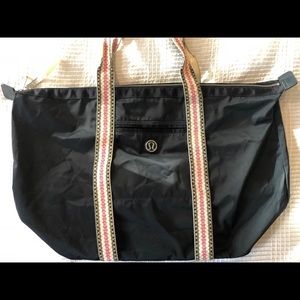 Lululemon bag/yoga mat carrier